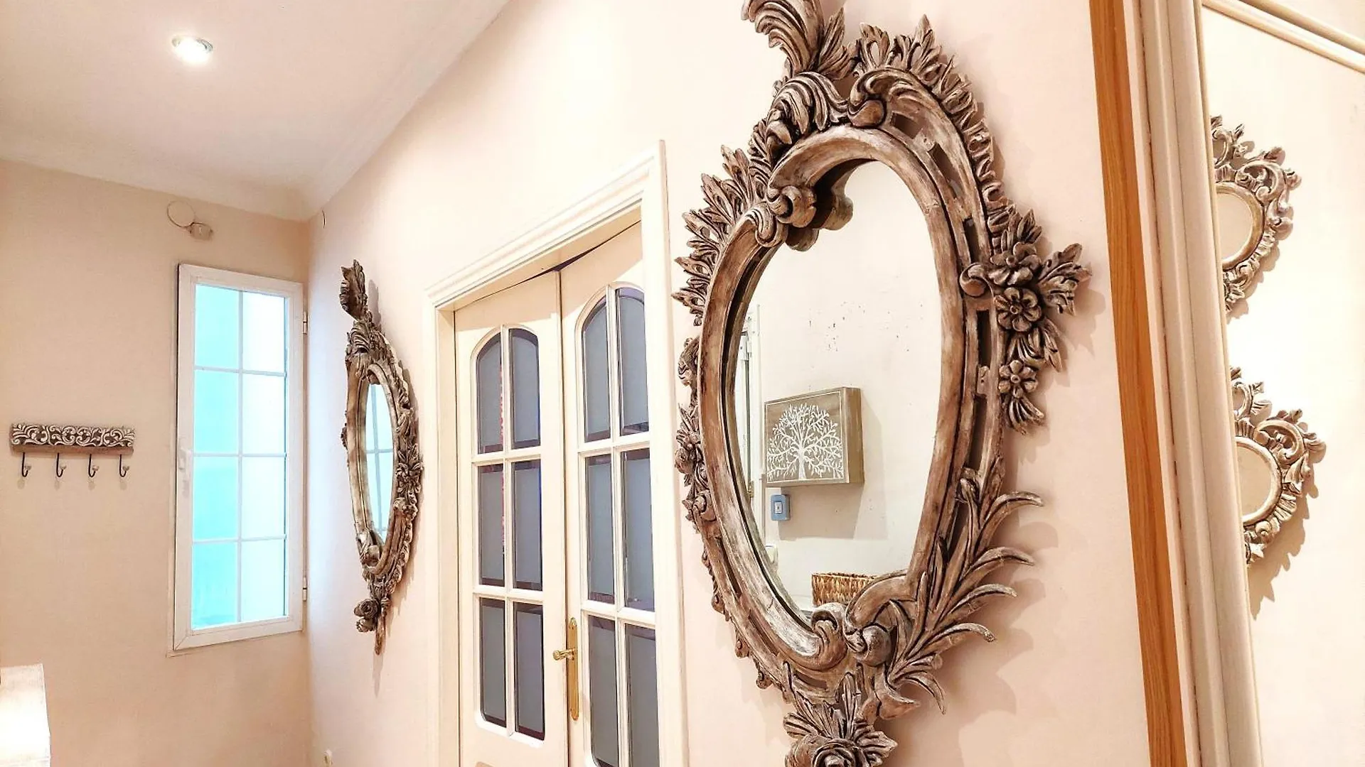 Puerto Home Boutique Granada Apartment