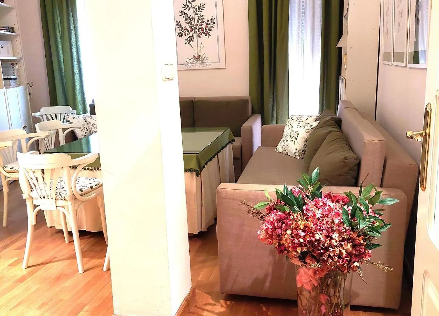 Puerto Home Boutique Granada Apartment